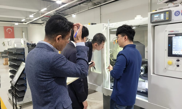 Partner | URAKAWA and H.I.C Tour ORSKOREA Factory